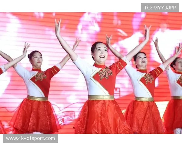 “摔跤进商圈”活动亮相郑州百货广场，市民体验1分钟挑战赛